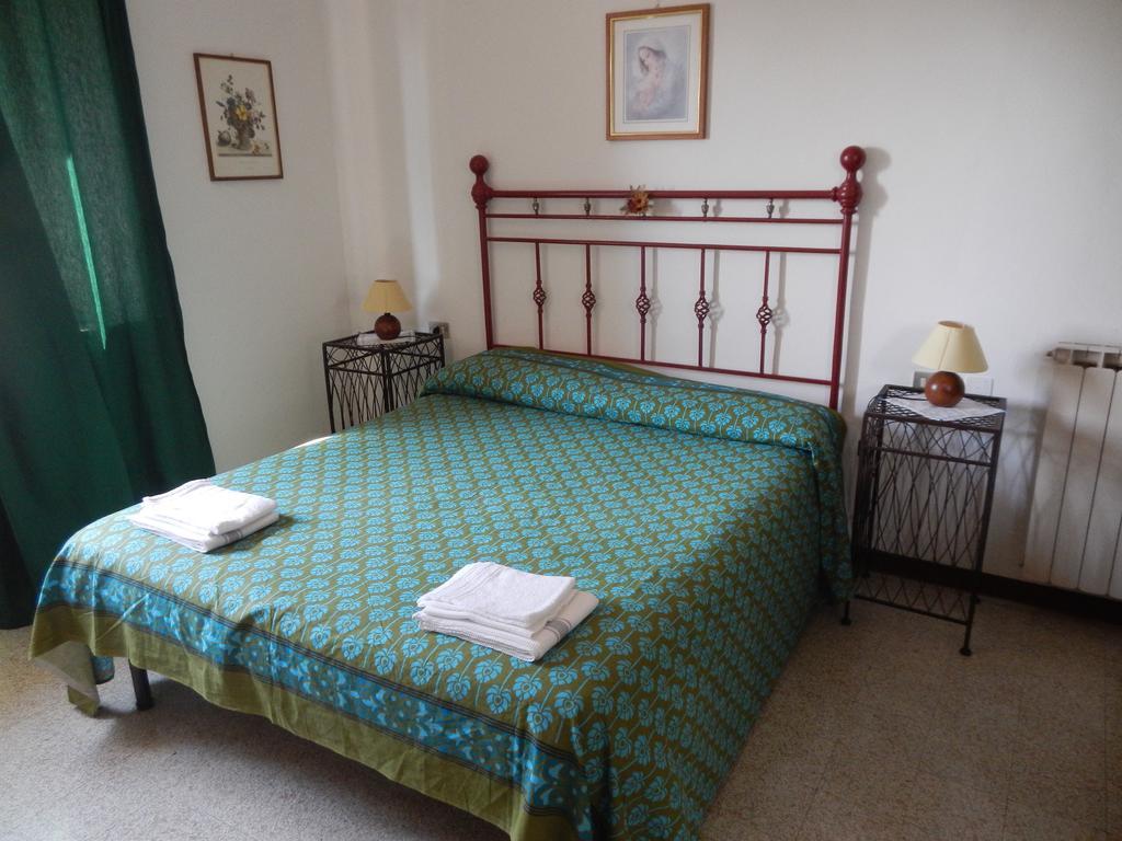 Residence Il Colle Collestrada Zimmer foto